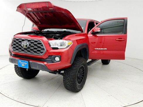 Used 2022 Toyota Tacoma SR5 image 10