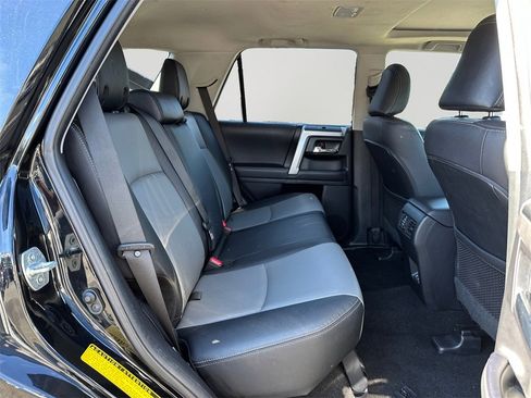 Used 2022 Toyota 4Runner SR5 Premium image 13