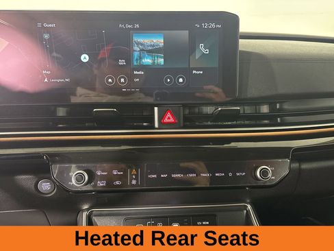 Used 2025 Kia Carnival SX Prestige image 13