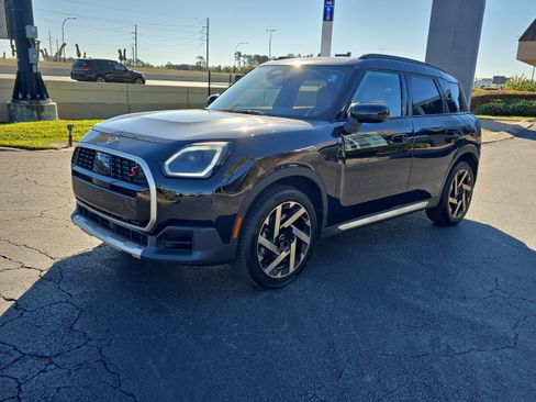 Certified 2025 MINI Cooper Countryman S image 8