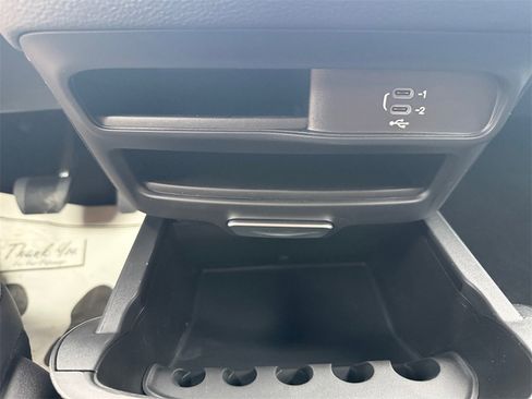 New 2026 Chrysler Pacifica Select w/ S Appearance Package image 28