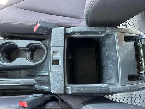 Used 2015 Jeep Wrangler Unlimited Sport w/ Connectivity Group image 24