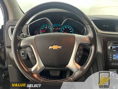 Used 2017 Chevrolet Traverse LT AWD/4WD image 16