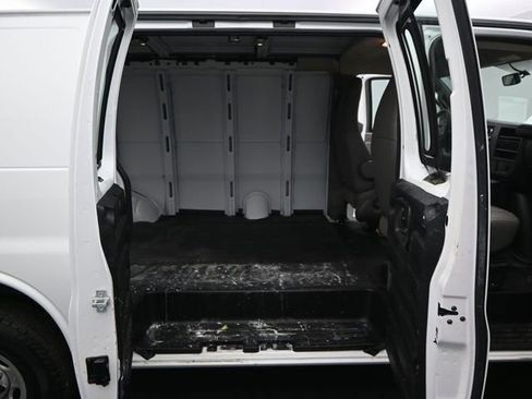 Used 2020 Chevrolet Express 2500 w/ Driver Convenience Package image 11
