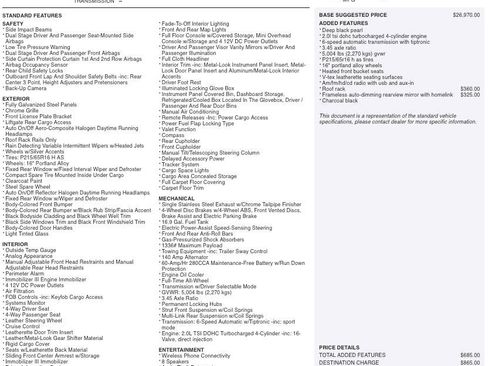 Used 2017 Volkswagen Tiguan S image 2