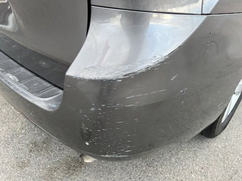 Used 2015 Toyota Sienna L image 14