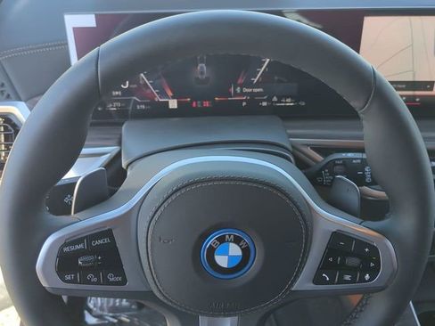 New 2026 BMW X5 xDrive50e image 18