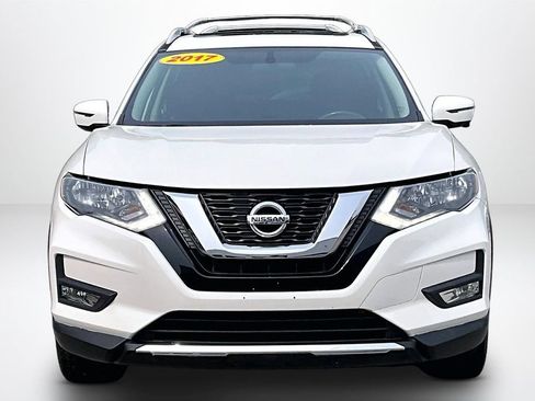 Used 2017 Nissan Rogue S AWD/4WD image 2