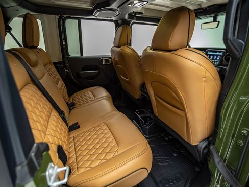 Used 2021 Jeep Wrangler Sport S image 38