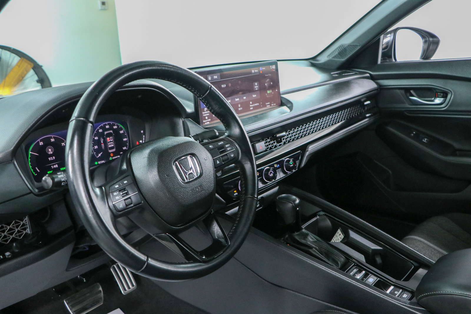 Used 2024 Honda Accord Sport image 23