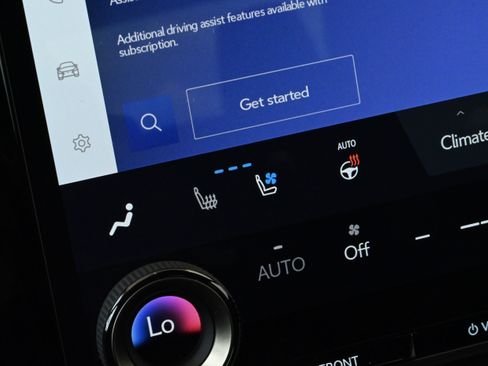 Used 2025 Lexus TX 500h AWD w/ Technology Package image 33