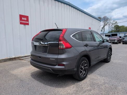 Used 2016 Honda CR-V SE image 8