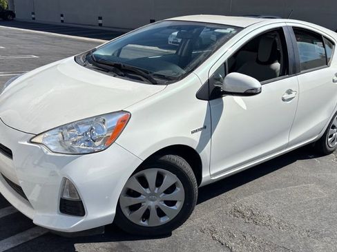 Used 2014 Toyota Prius C One FWD image 1