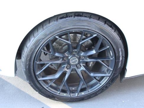 Used 2017 Porsche 911 Carrera image 39