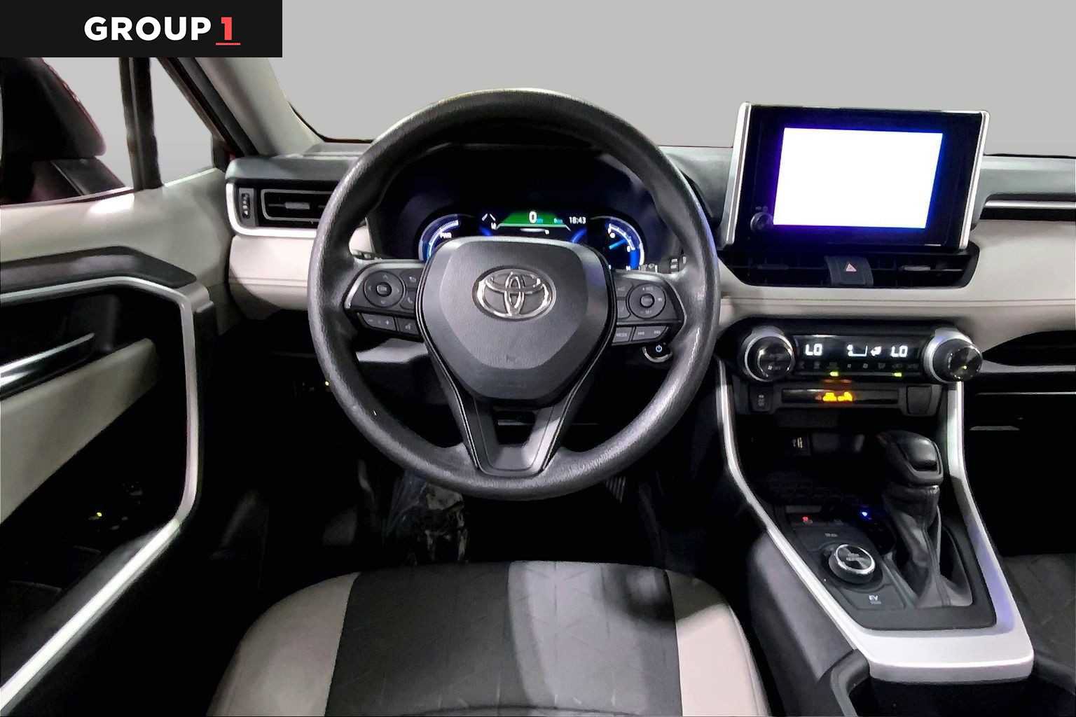 Certified 2024 Toyota RAV4 XLE AWD/4WD image 6