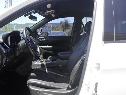 Used 2021 Jeep Grand Cherokee Laredo X RWD image 19