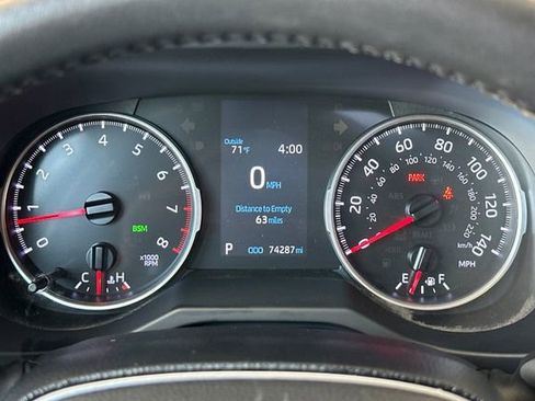 Used 2020 Toyota RAV4 XLE Premium FWD image 31