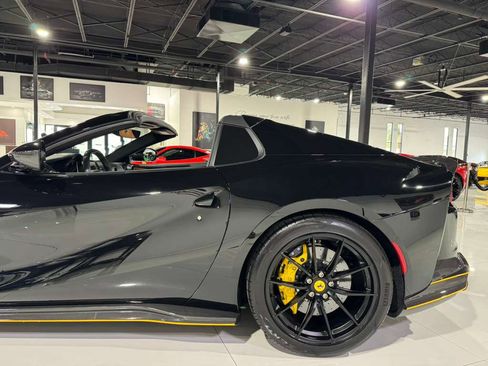 Used 2022 Ferrari 812 GTS image 49