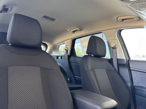 New 2026 Kia Sportage LX AWD/4WD image 17