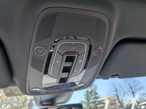 New 2026 Audi SQ7 Premium Plus AWD/4WD image 15