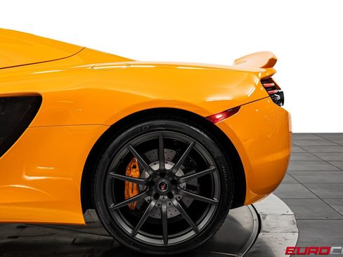 Used 2013 McLaren MP4-12C Spider RWD image 22