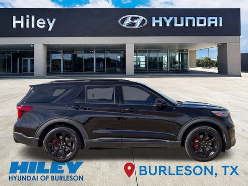 Used 2023 Ford Explorer ST w/ Equipment Group 401A AWD/4WD image 3