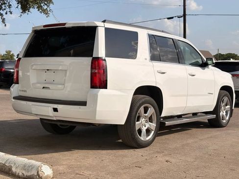 Used 2018 Chevrolet Tahoe LT w/ Luxury Package RWD image 3