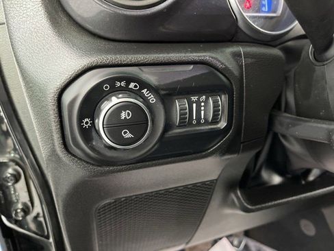 Used 2022 Jeep Gladiator Sport image 26