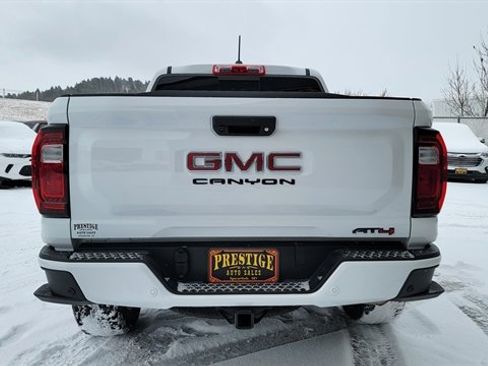Used 2025 GMC Canyon AT4 image 7