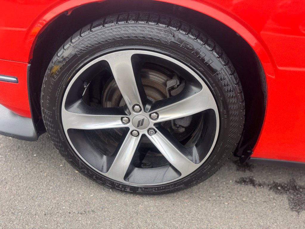 Used 2019 Dodge Challenger R/T RWD image 17