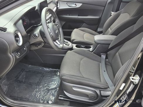 Certified 2023 Kia Forte LX FWD image 10