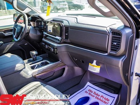 Used 2025 Chevrolet Silverado 1500 RST AWD/4WD image 72