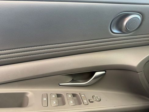 Used 2024 Hyundai Elantra SEL w/ Convenience Package FWD image 36