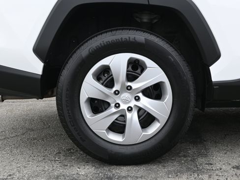 Used 2023 Toyota RAV4 LE image 62