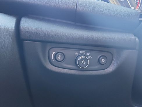 Used 2019 Buick Regal Essence w/ Driver Confidence Package I image 20