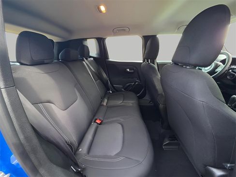 Used 2020 Jeep Renegade Sport image 9