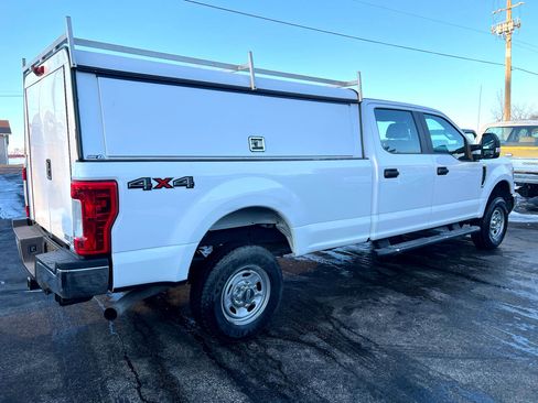 Used 2019 Ford F250 XL w/ Power Equipment Group image 4