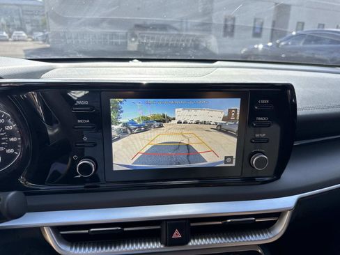 Used 2021 Kia K5 LX image 17