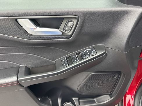 Used 2025 Ford Escape ST-Line AWD/4WD image 13
