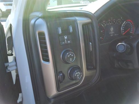 Used 2015 GMC Sierra 3500 Denali w/ Duramax Plus Package image 36