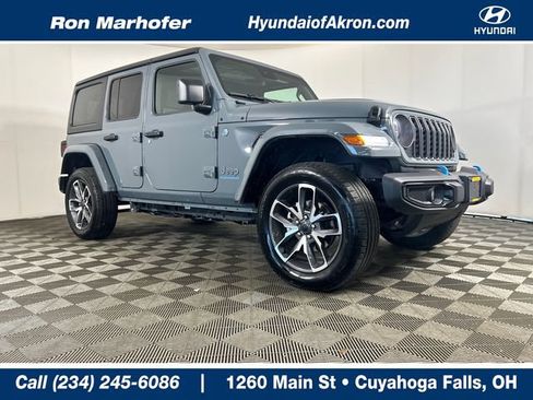 Used 2024 Jeep Wrangler Unlimited w/ Convenience Group AWD/4WD image 1