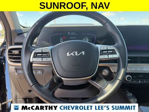 Used 2025 Kia Telluride S FWD image 11