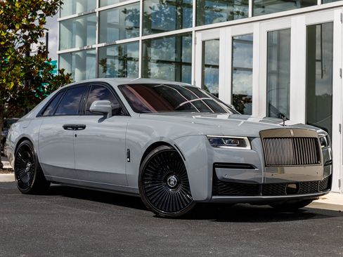 Used 2023 Rolls-Royce Ghost Black Badge w/ Black Badge Ghost Package AWD/4WD image 49