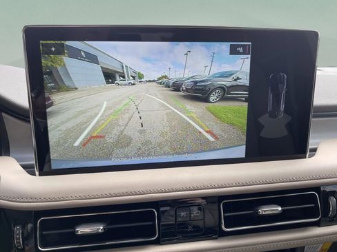 Used 2021 Lincoln Nautilus AWD w/ Equipment Group 101A image 24