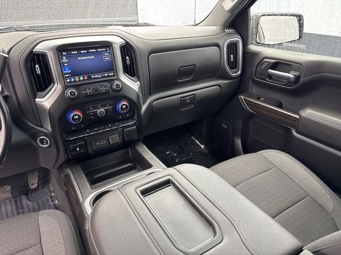 Used 2022 Chevrolet Silverado 1500 LT Trail Boss w/ Convenience Package II AWD/4WD image 10