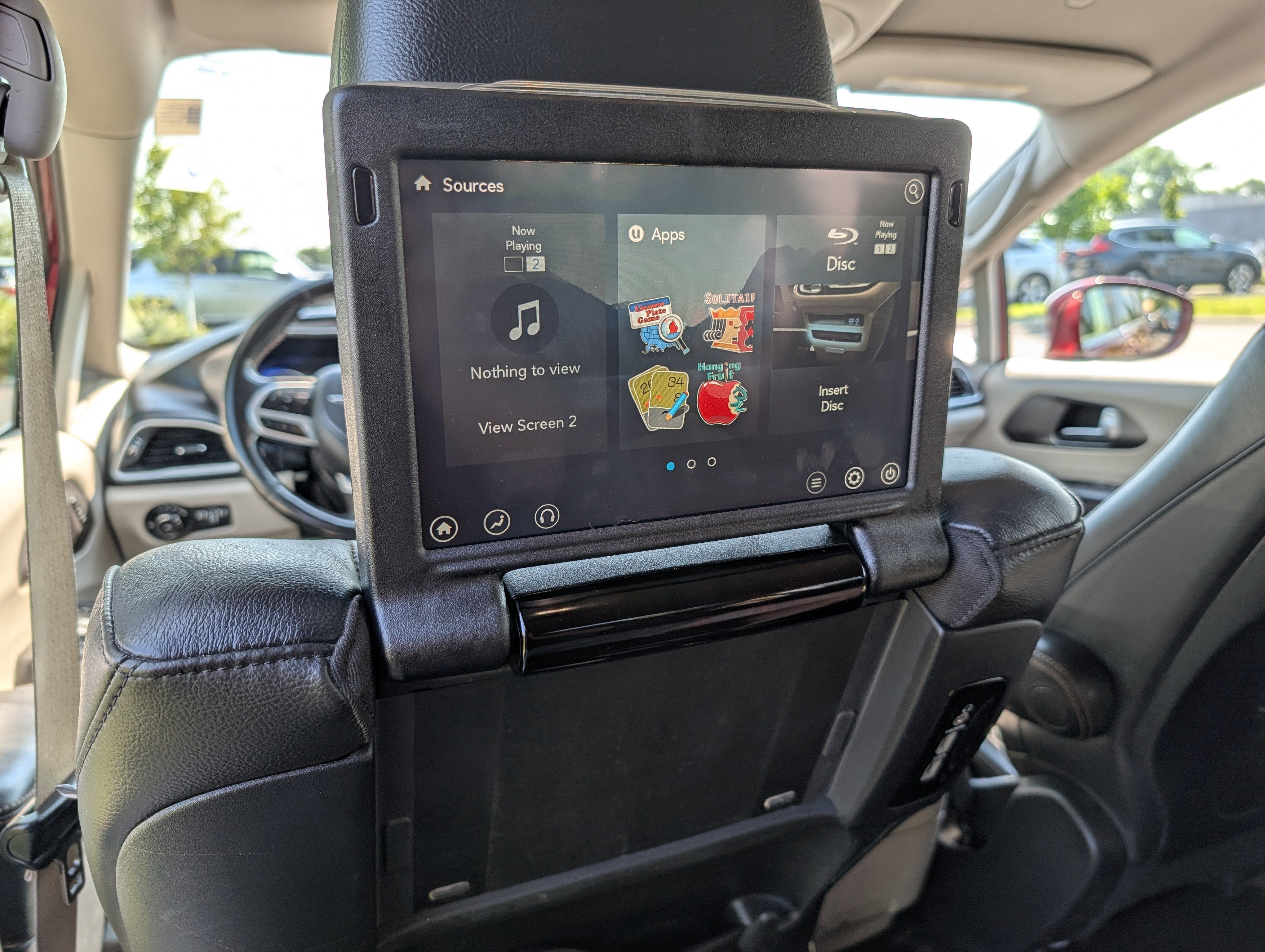 Used 2020 Chrysler Pacifica Touring-L Plus FWD image 32