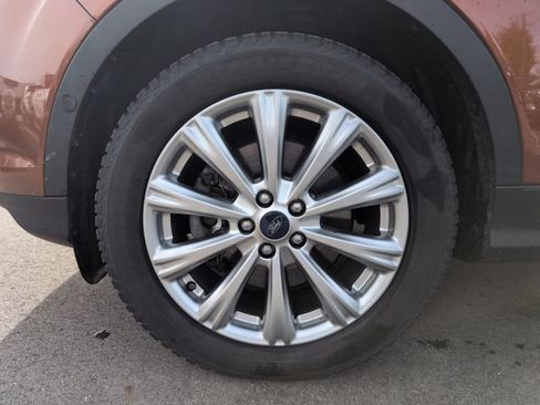 Used 2017 Ford Escape Titanium w/ Canadian Touring Package AWD/4WD image 10