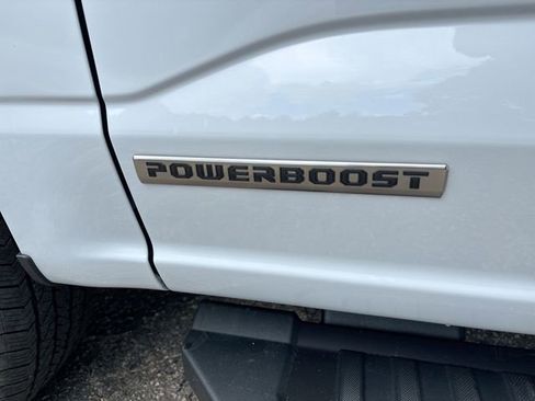 New 2025 Ford F150 Lariat w/ Equipment Group 501A Mid image 23