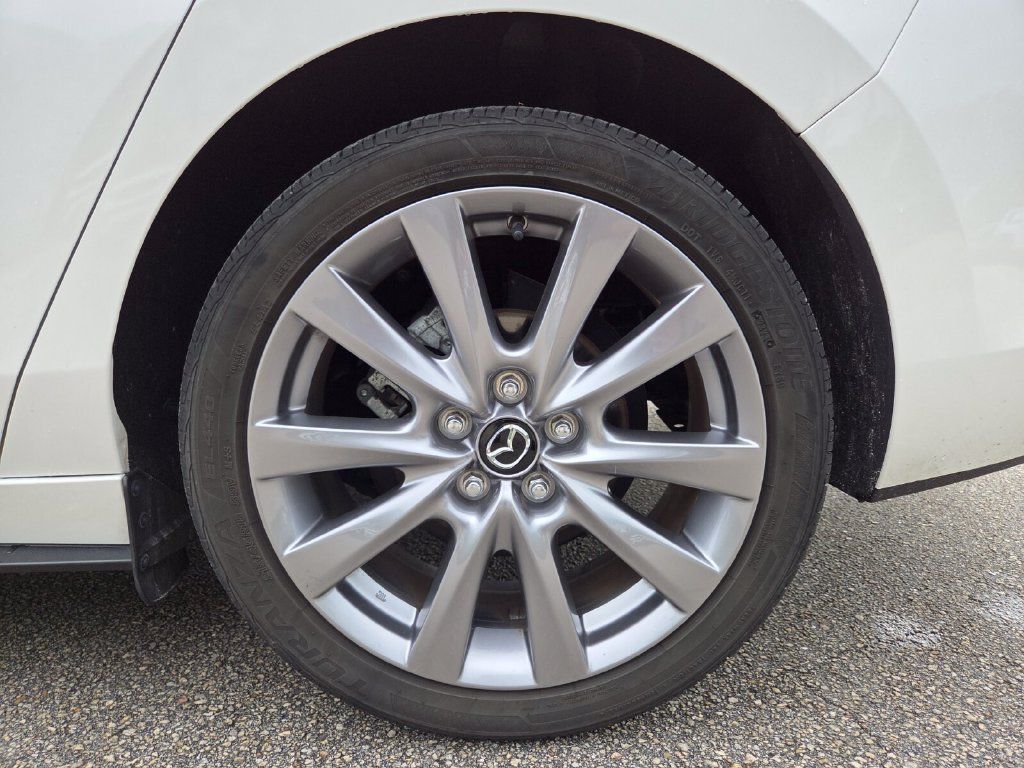 Used 2023 MAZDA MAZDA3 s FWD image 19
