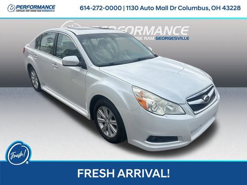 Used 2011 Subaru Legacy 2.5i Premium image 1